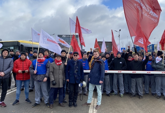Strajk w Solaris: szef RDS rozmawiał z protestującymi pracownikami