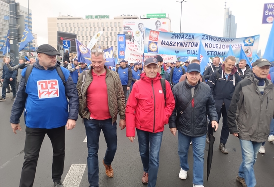 Protest związkowców w sprawie emerytur pomostowych w Warszawie