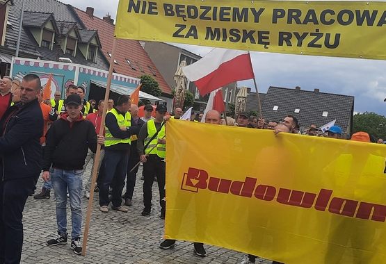 Protest pracowników IKEA Industry Odział West w Zbąszynku